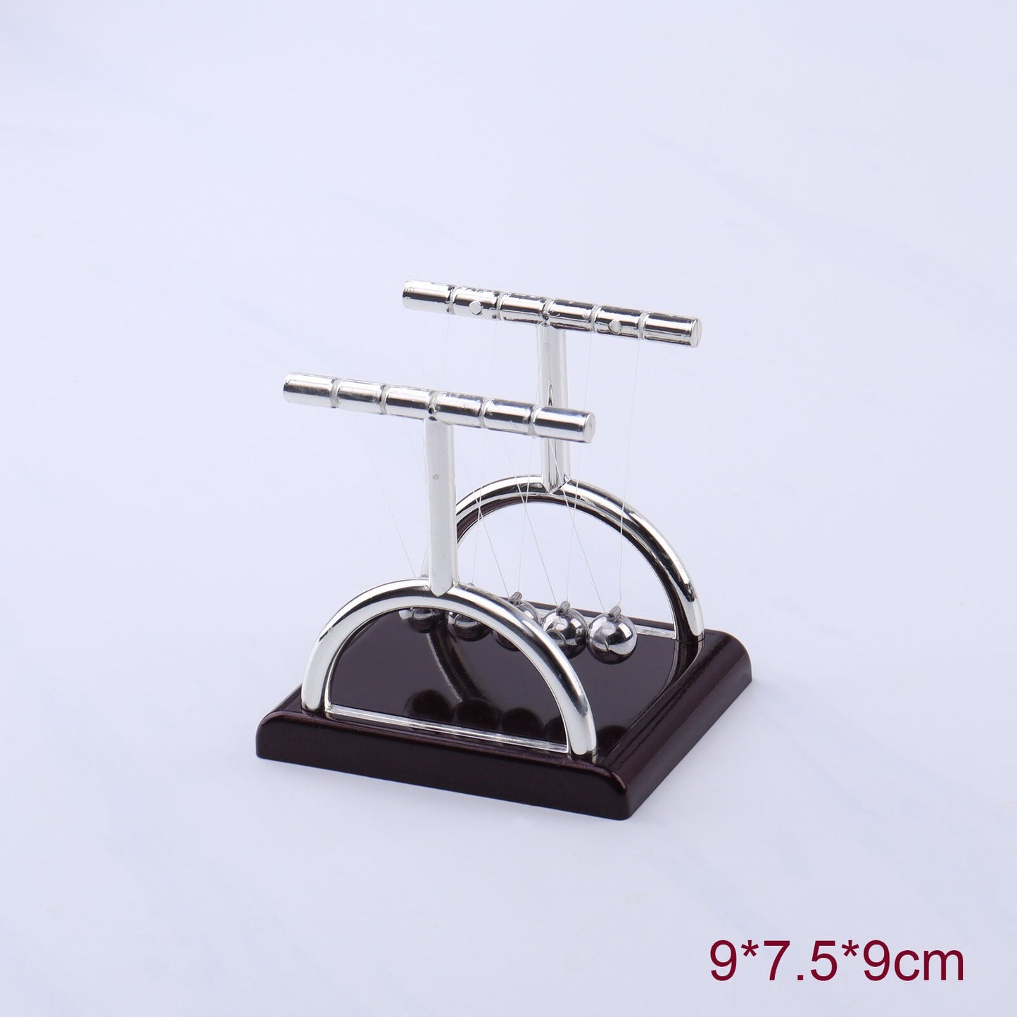 Newton's Cradle Desk Decor