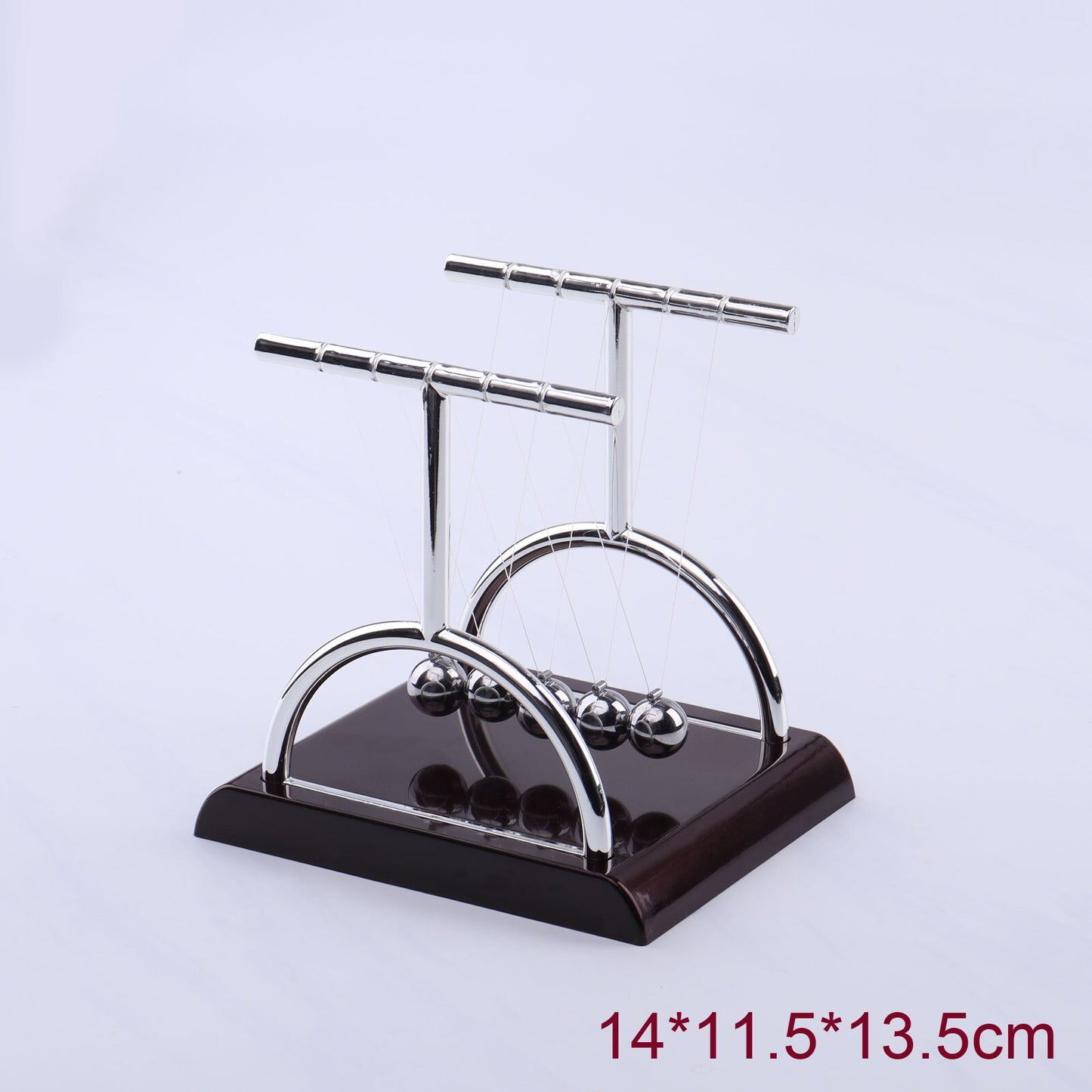 Newton's Cradle Desk Decor