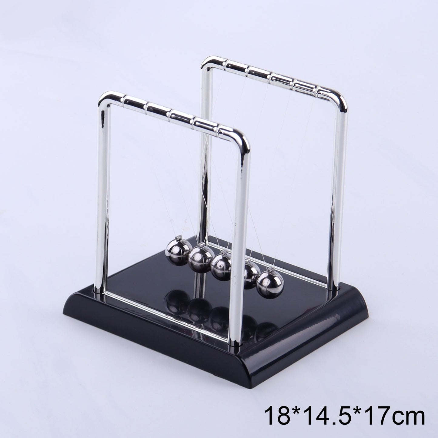 Newton's Cradle Desk Decor